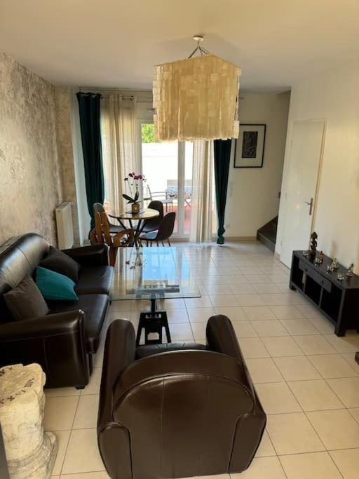 Croissy-Beaubourg Superbe Duplex-15 Min Disneyland 빌라 외부 사진